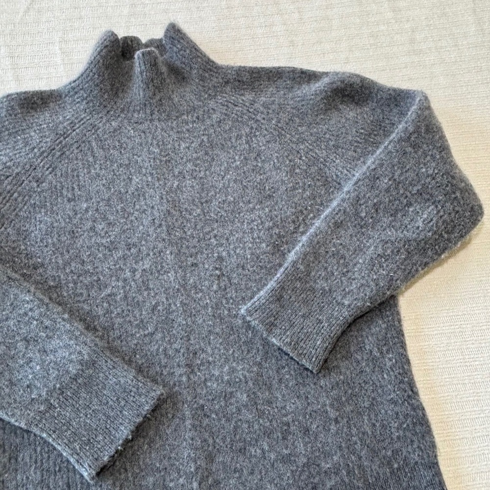 J.Crew Cashmere Mock Neck Sweater Charcoal Gray BV346 Womens Medium